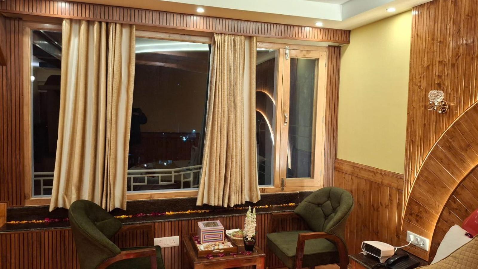 Hotel Glacier Resort Manali  Ngoại thất bức ảnh