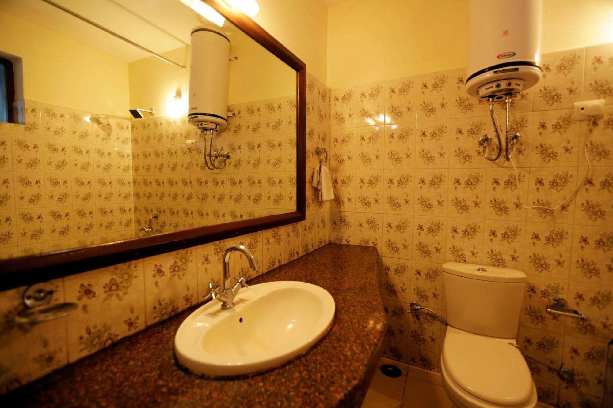 Hotel Glacier Resort Manali  Ngoại thất bức ảnh